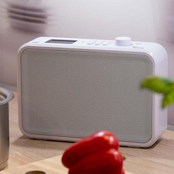 Preview: Modernes Unterbau-Küchenradio DAB+/FM, weiss, mit EWF-Notfallwarnsystem und TFT-LCD-Farbdisplay, kompakt, sicher & vielseitig