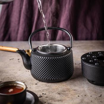 Preview: Elegante teiera in ghisa con rechaud, nera: per un calore duraturo e un‘elegante degustazione di tè