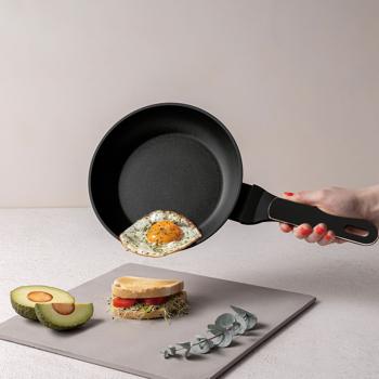 Preview: Batterie de cuisine design 10 pièces en aluminium - Revêtement antiadhésif triple titane sans PFOA - Compatible induction - Noir-rose doré