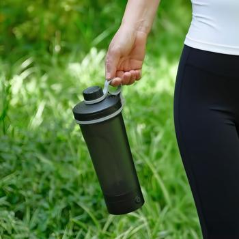 Preview: 2 shakers électriques pour boissons protéinées et smoothies – portables, sans fil, rechargeables par USB-C, résultats sans grumeaux – idéaux pour le sport