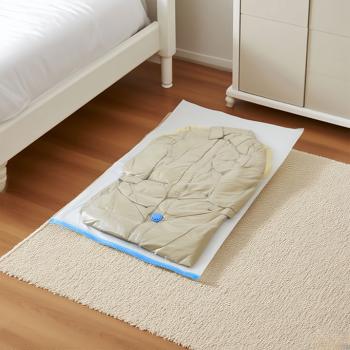 Preview: set di 3 sacchetti salvaspazio XL, 80 x 120 cm, compressione con l‘aspirapolvere, sacchetti per riporre i vestiti, sacchetti per indumenti senza polvere o pieghe 