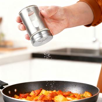 Preview: Elegante spargitore di spezie in acciaio inox con finestrella, set da 24, barattolo da 94 ml per spezie, erbe, sale, pepe, spargitore con 3 dimensioni di fori regolabili