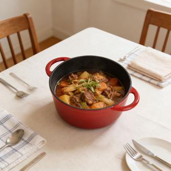 Preview: Casserole en fonte avec couvercle, 22 cm, 2,2 L, rouge – compatible tous feux, dont induction – passe au four – matériel professionnel