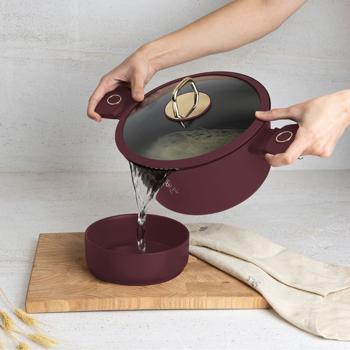 Preview: Set de cuisson design 10 pièces en aluminium - Revêtement anti-adhésif titane, 2 dessous-de-plat - Compatible tous feux, induction, sans PFOA