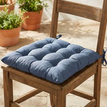 Preview: Lot de 2 coussins de chaise matelassés 46x46 cm cobalt – Coussins d’assise confortables pour chaises de cuisine et de jardin – épaisseur 8 cm – protection anti-UV – avec liens de fixation