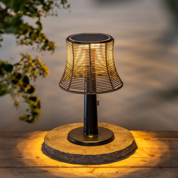 2er-Set Retro LED-Solar-Tischlampe mit Lampenschirm in Rattan-Optik , 21 x 33 cm, stimmungsvolle Beleuchtung für Garten & Terrasse, kabellos
