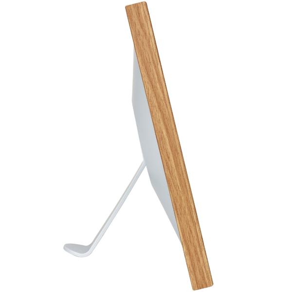 Digitaler Bilderrahmen in edlem Rahmen in heller Holzoptik mit App-Steuerung & weltweitem Bild-Upload, 10,1‘‘, für lebendige Erinnerungen