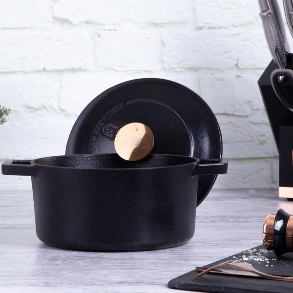 Cocotte en fonte haute qualité avec couvercle - Braiser, rôtir, cuire au four - 2,75 L - Noir-rosé-or - Compatible tous feux induction