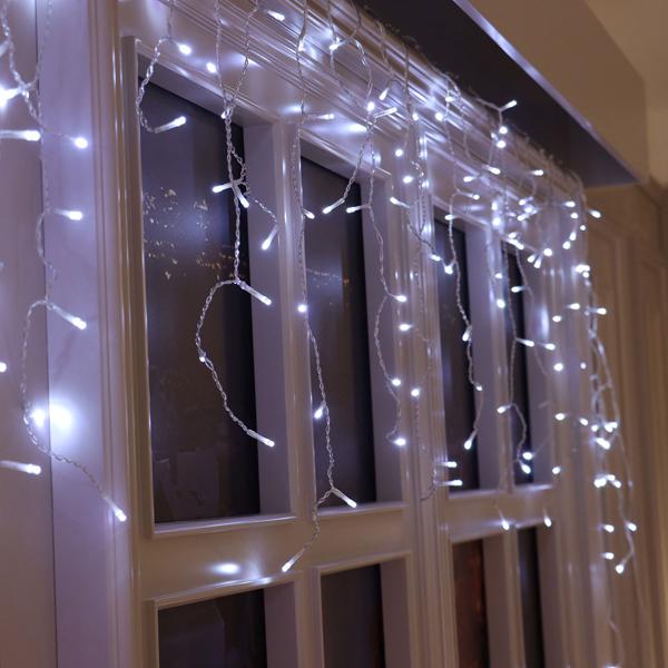 Brillante Eisregen Lichterkette 6,5m kaltweiss mit 180 Lichtern - Wetterfest IP44 - Perfekt für Weihnachtsdeko, Balkon, Terasse, u.v.m.