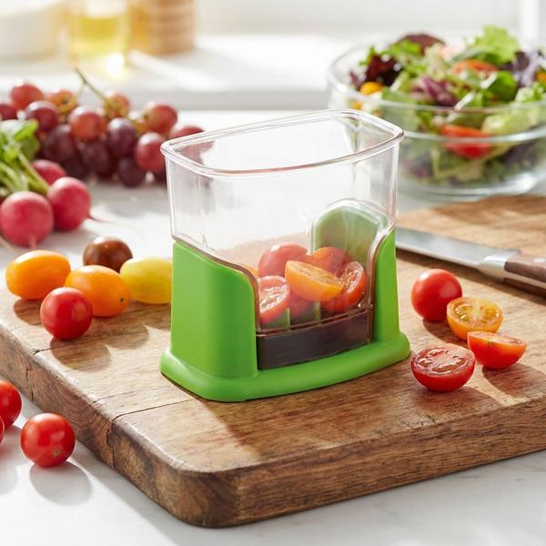 Tritatutto: efficiente tagliaverdure per cocktail di pomodori, fragole e uva - insalate e spuntini preparati velocemente