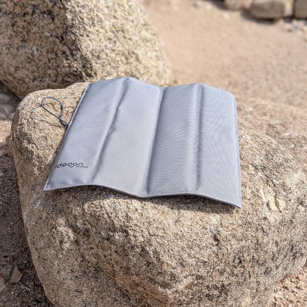 2 coussins d’assise pliables – sit pads thermiques gris en oxford – robustes, imperméables, isolants – pour randonnées, camping, stade, plein air