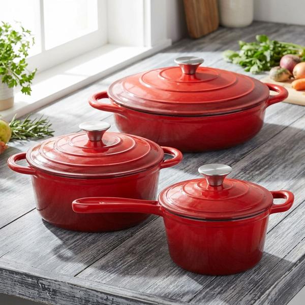 Set de casseroles en fonte premium 3 pièces rouge – set de faitouts émaillés avec couvercle (17 cm, 22 cm & 28 cm) – idéal pour l’induction, le four et tous types de tables de cuisson