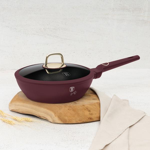 Design Kochset inkl. Untersetzer, Aluminium, 10-teilig, Titan Antihaftbeschichtung, bordeaux, für alle Herdarten geeignet