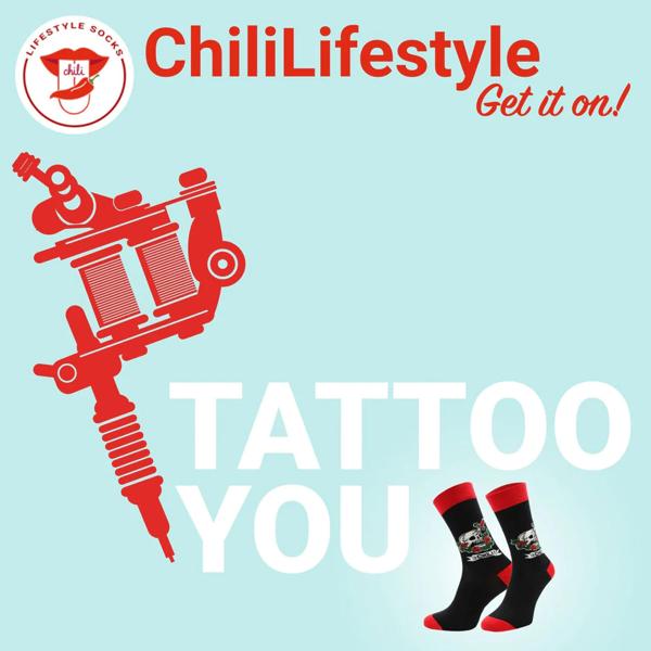 Freizeitsocken Tattoo - Auffälliges Totenkopf-Design, Grösse 36-40 - Optimaler Tragekomfort, 80% Baumwolle, in Europa hergestellt