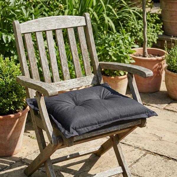 Garten Sitzkissen 50x50 cm Schwarz - 7cm dicke Stuhlauflagen mit UV-Schutz - Bequeme SG-20 Füllung - Modernes Design ohne Bänder - Baumwoll-Mix